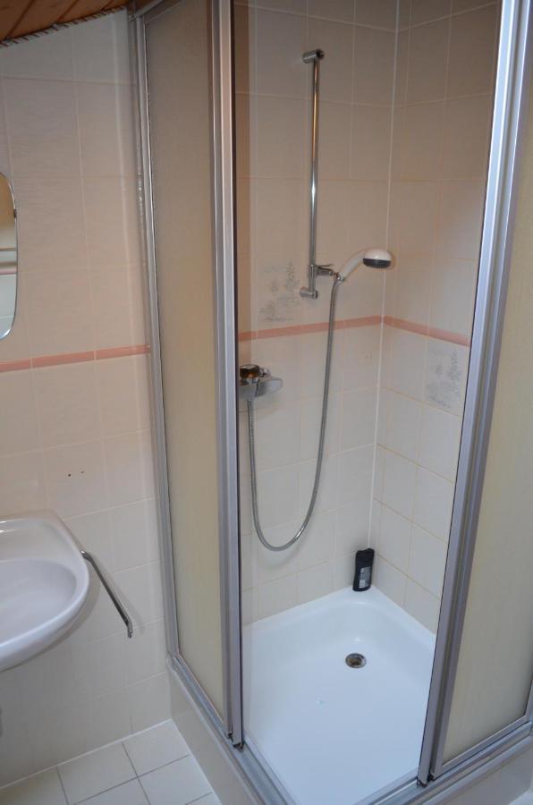 Logement Chez L'Habitant Etage Independant Grône エクステリア 写真